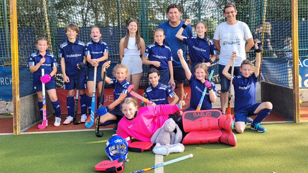 Hockeymädchen wU10 belegen 2. Platz in Hannover